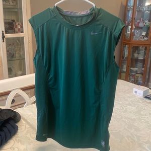 Nike dri-fit cutoff green size medium
